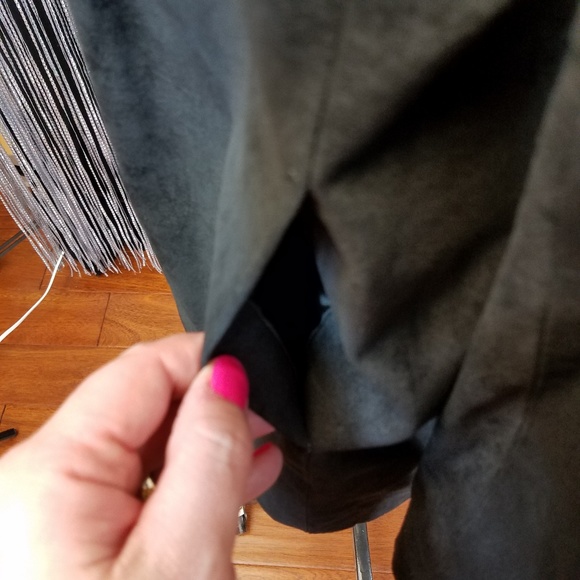 Colebrook & Co black leather coat - Picture 8 of 8